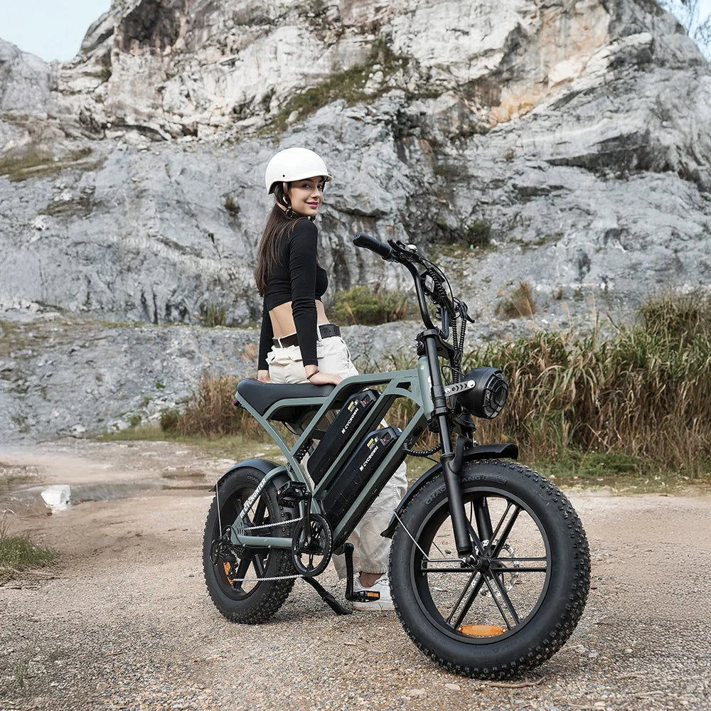 Cychunter Moped-Style Ebike