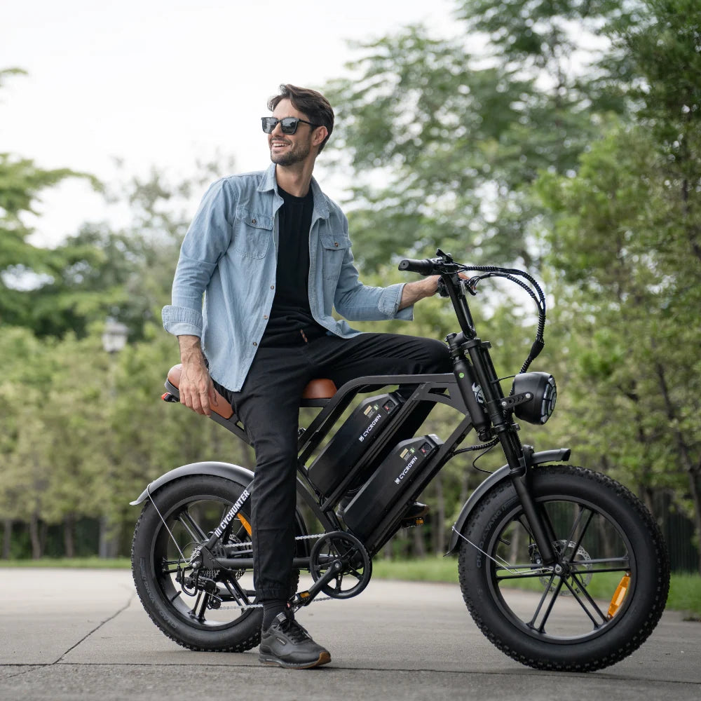 Cychunter Moped-Style Ebike