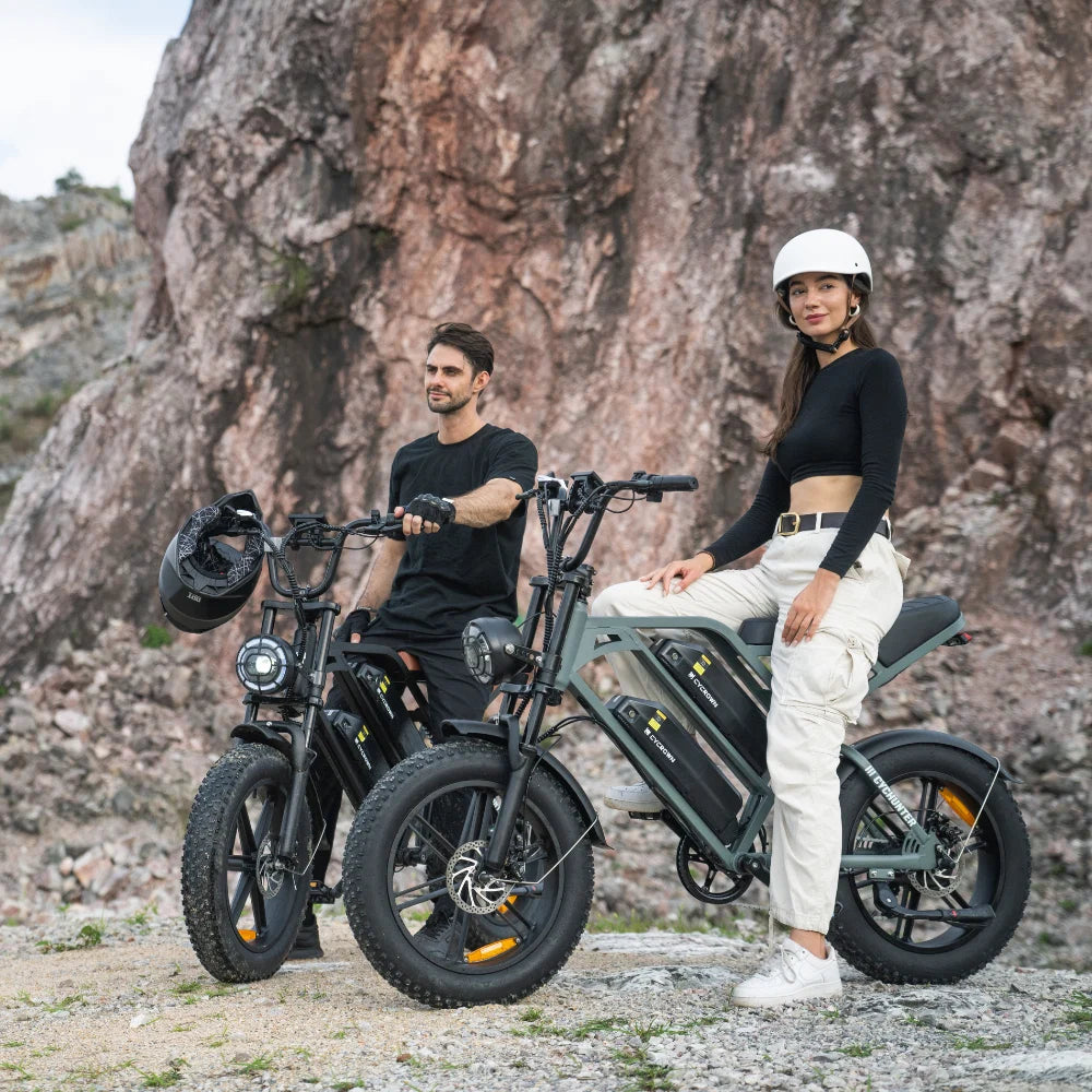Cychunter Moped-Style Ebike